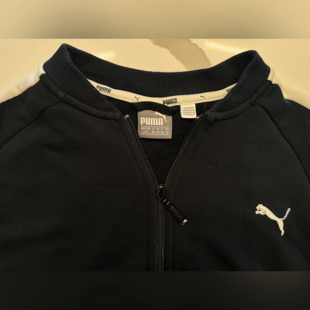 Puma Woman’s Track Jacket - Sz L - Picture 3 of 5